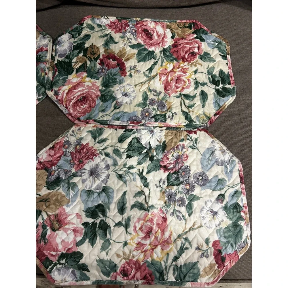 Vintage Floral Quilted Placemat and Napkin Set 8 Piece Cottagecore Rose Print